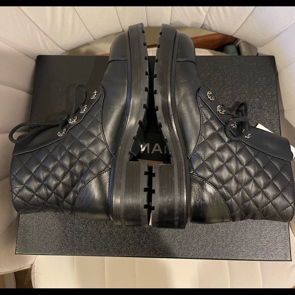 SOLD Chanel Brave Boot - Black CC size 38 - Picture 10 of 14